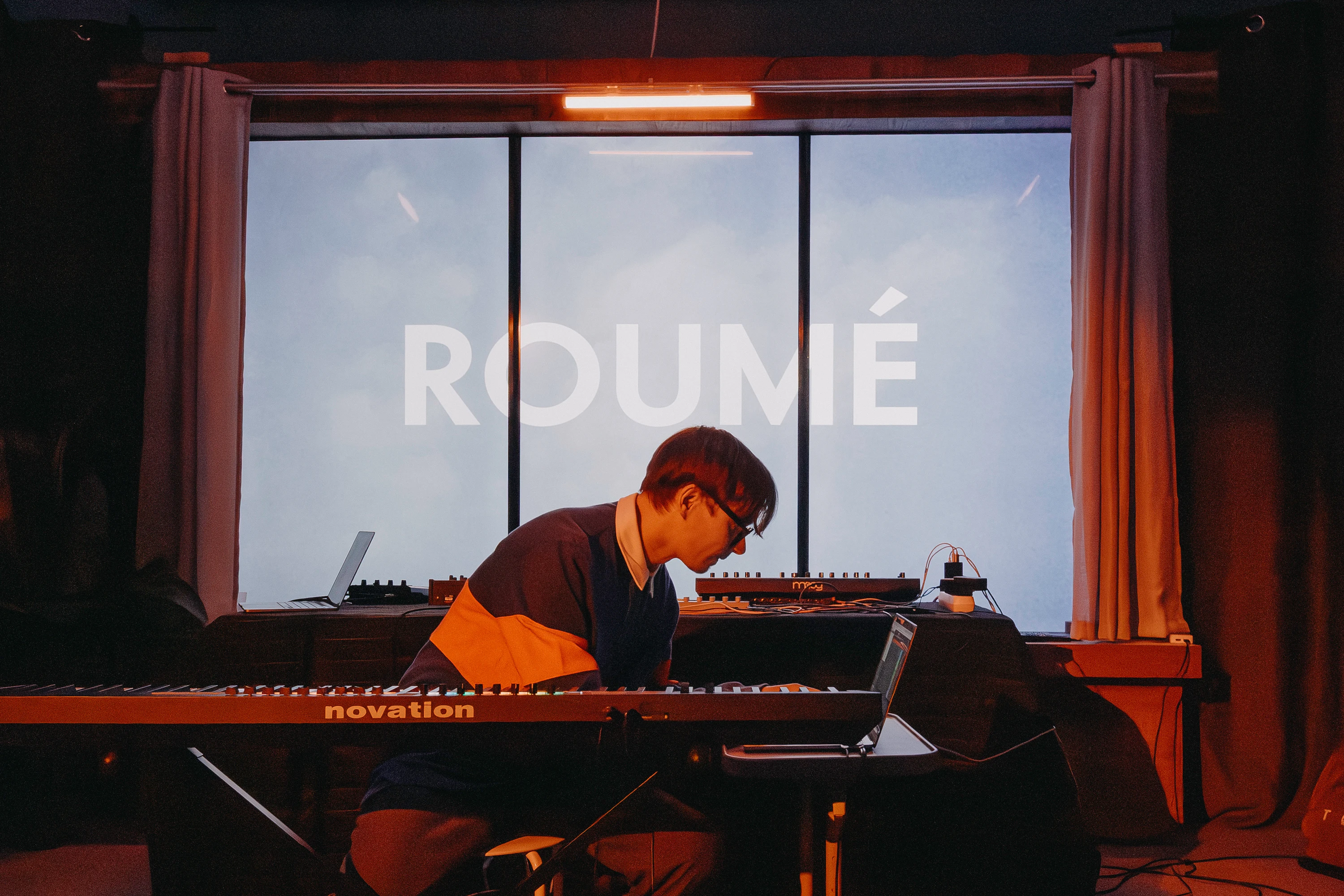 Roumé At A Fechada: Album Release Concert Cover