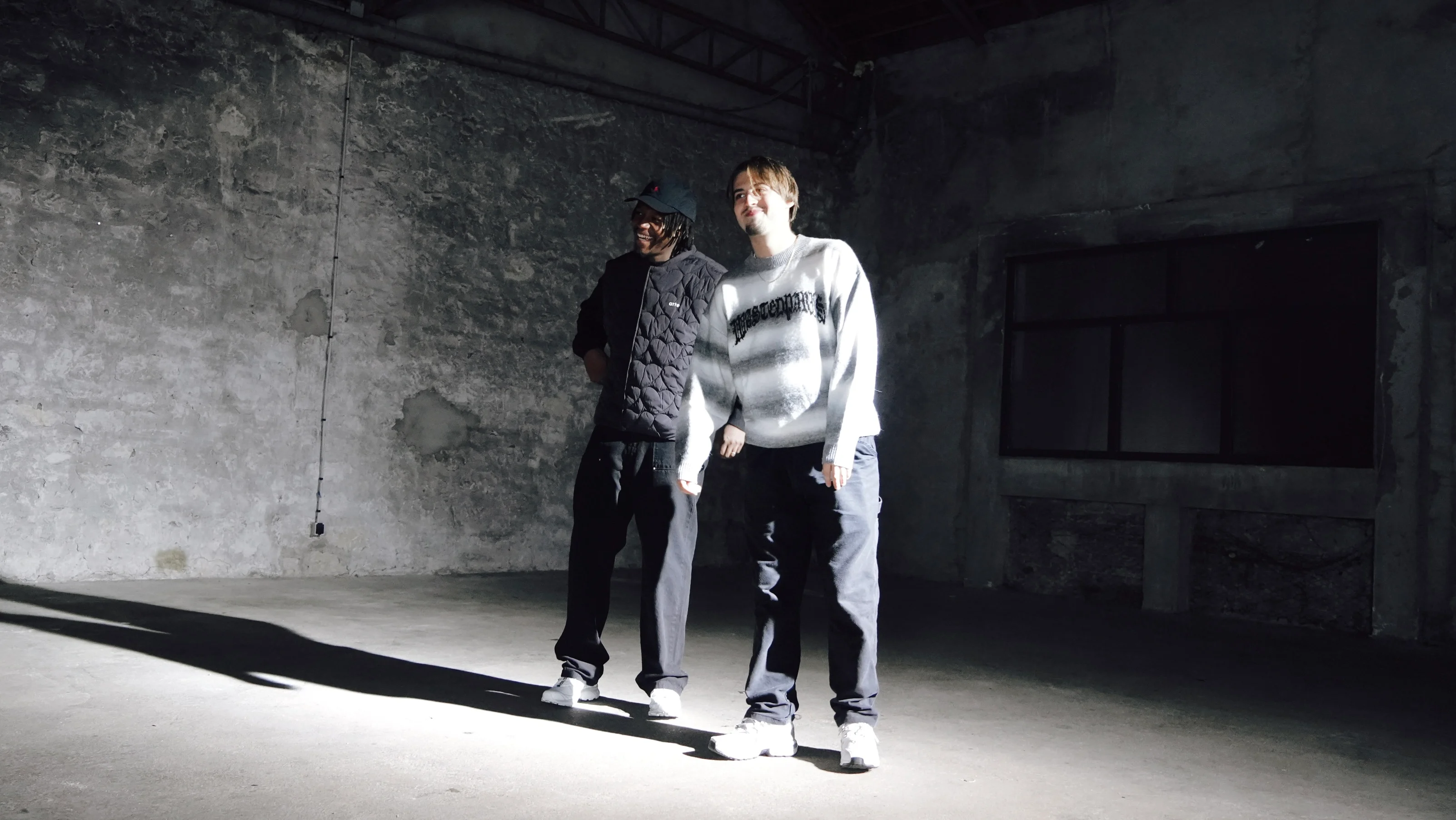Showcase – Livaï & Cosmo Cover