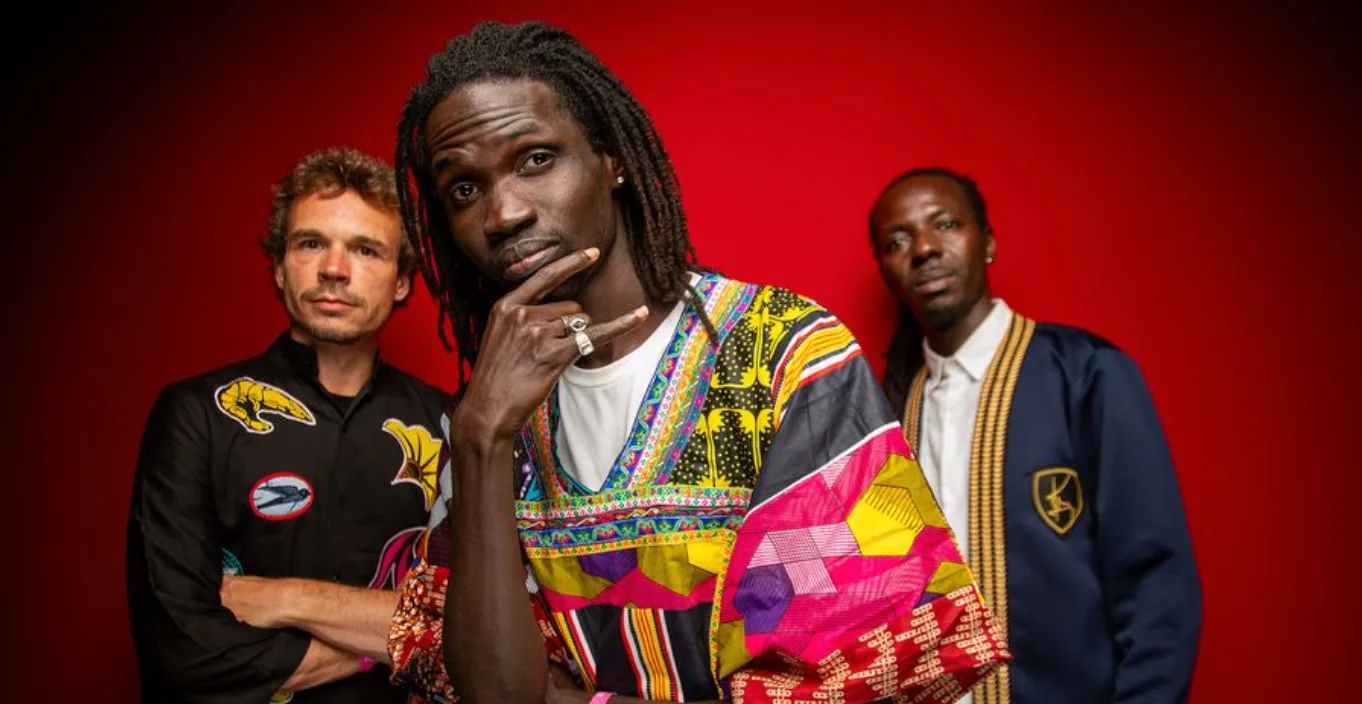 Guiss Guiss Bou Bess Se Apresenta Na Aliança Francesa Do Rio Cover