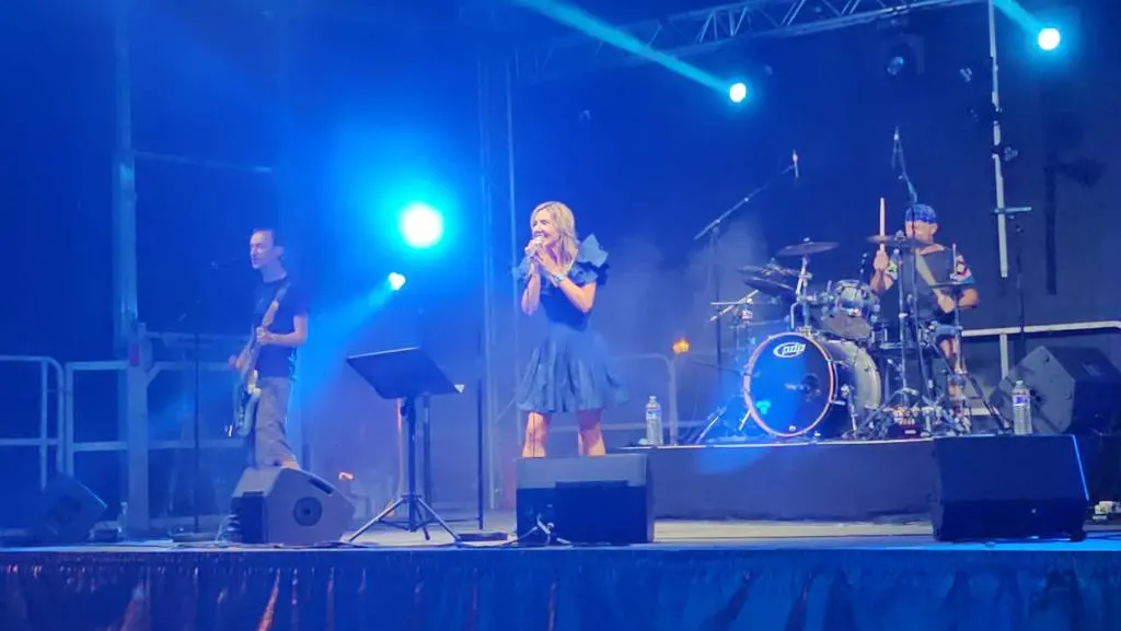 Concert : Lovely Heads Cover