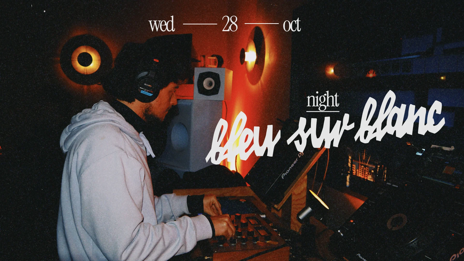 Vinyles All Night Long : Bleu Sur Blanc Cover