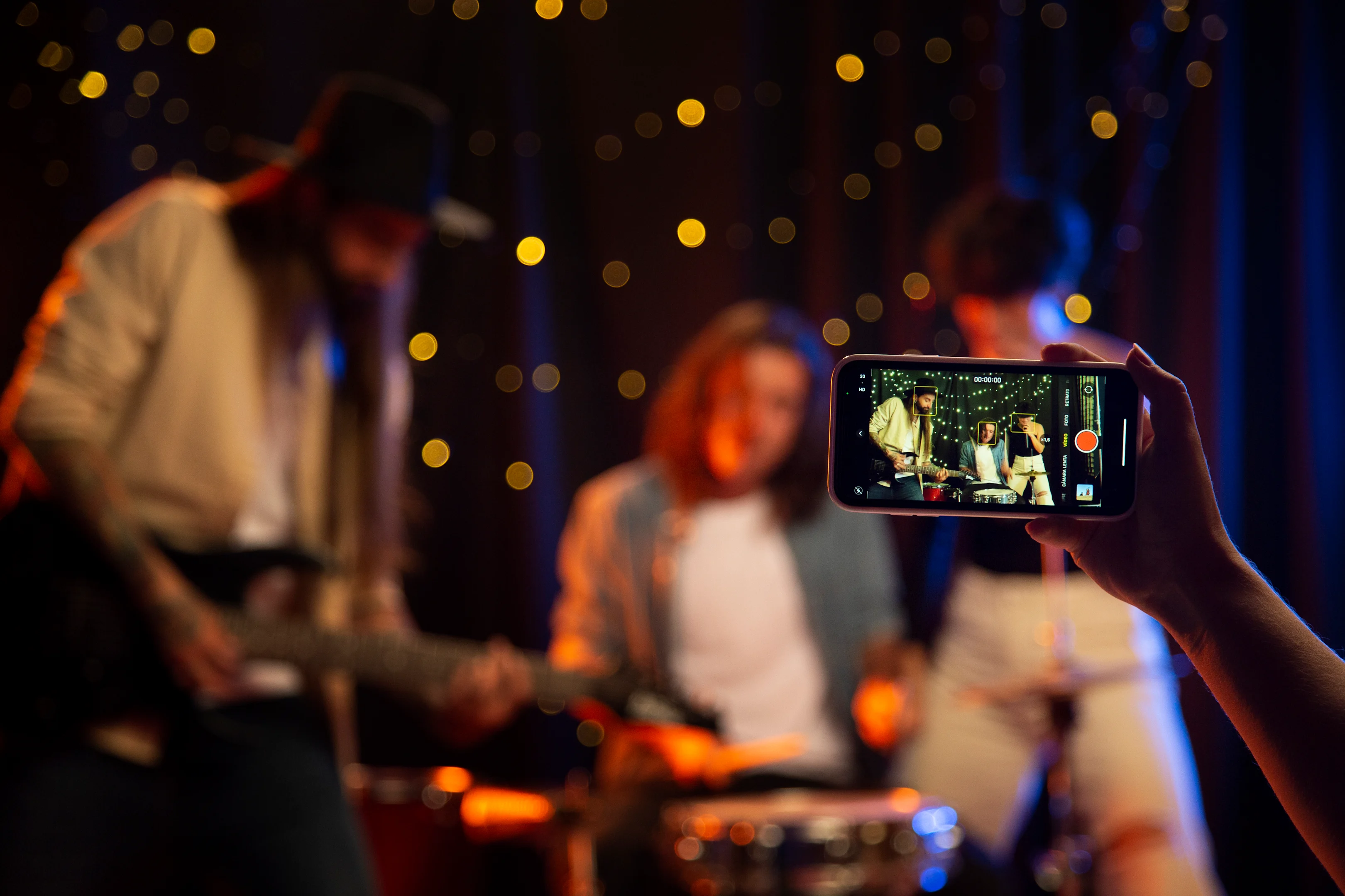 Concert Avec Le Groupe Etadam Cover