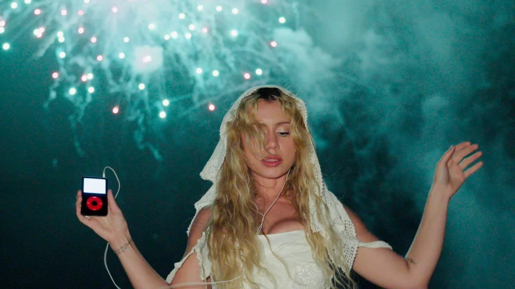Club Slayyyter Em Salvador Cover