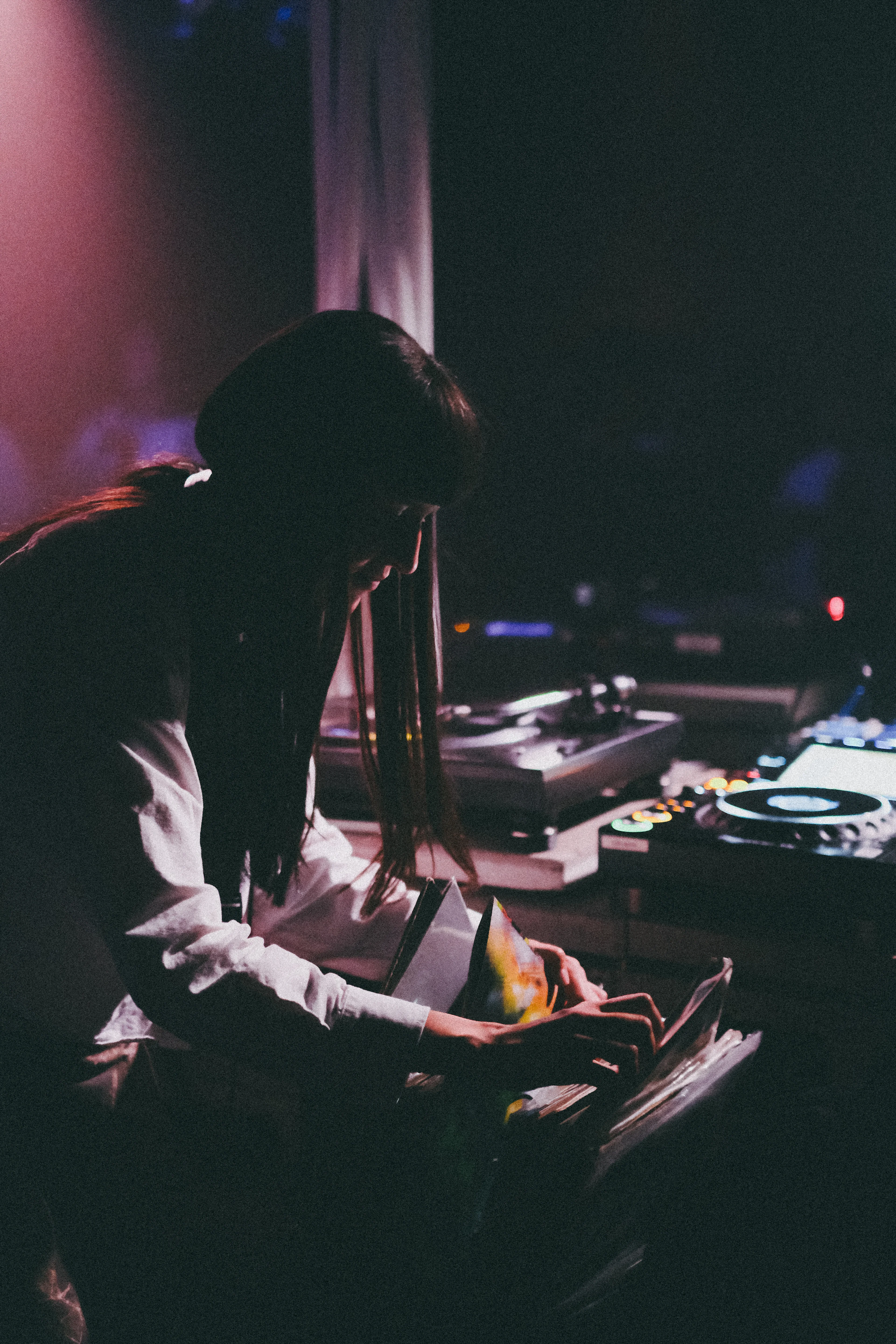 Mari.Te At Dark Room