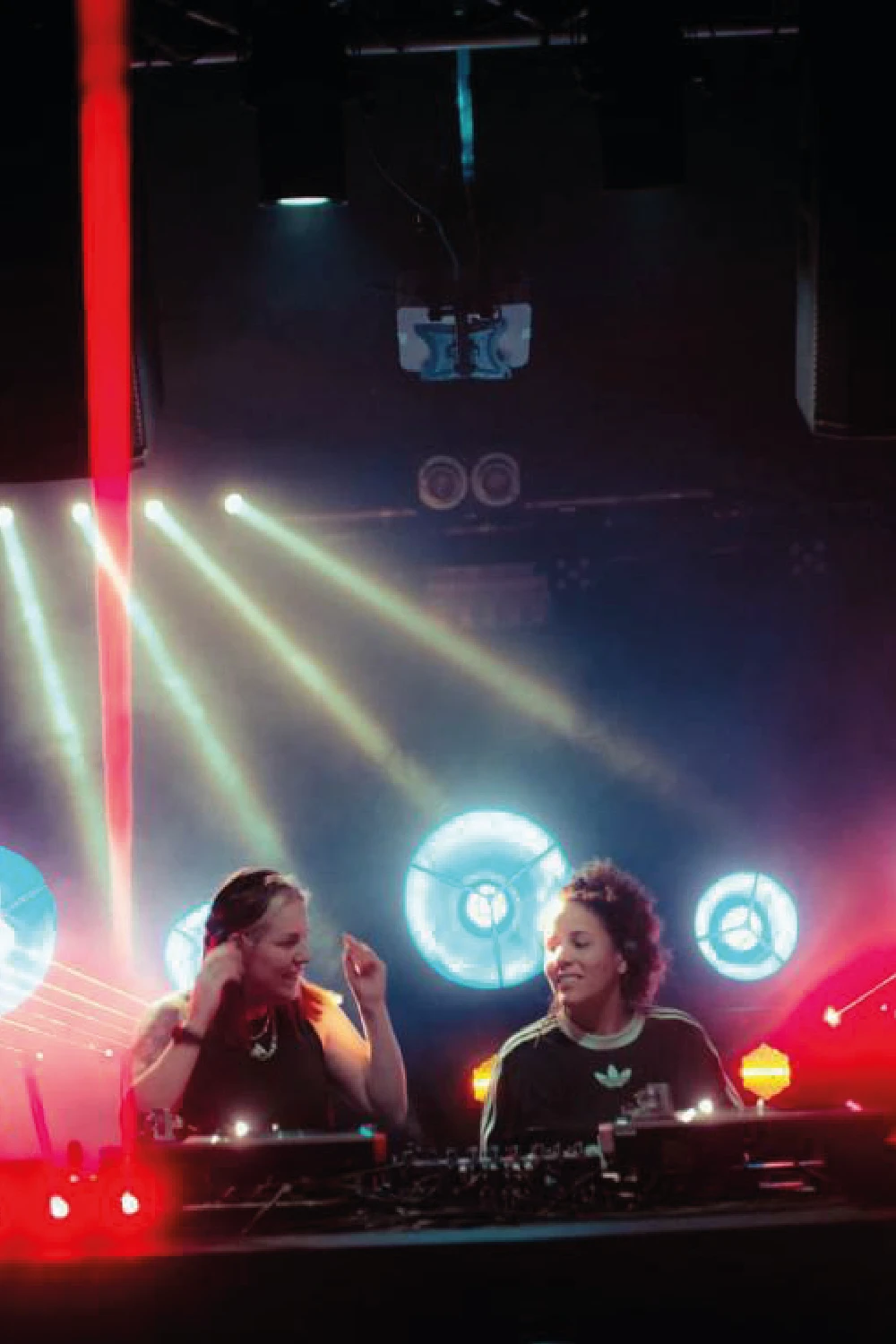 Club : Blasha & Allatt, Roulita