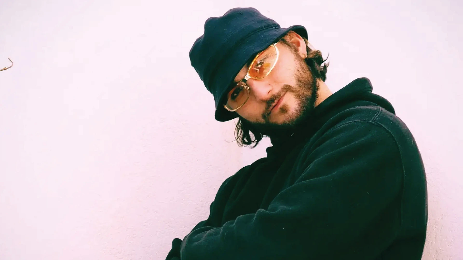 Mini Club : Man/Ipulate (Live) / Laylla Dane / Lumbago