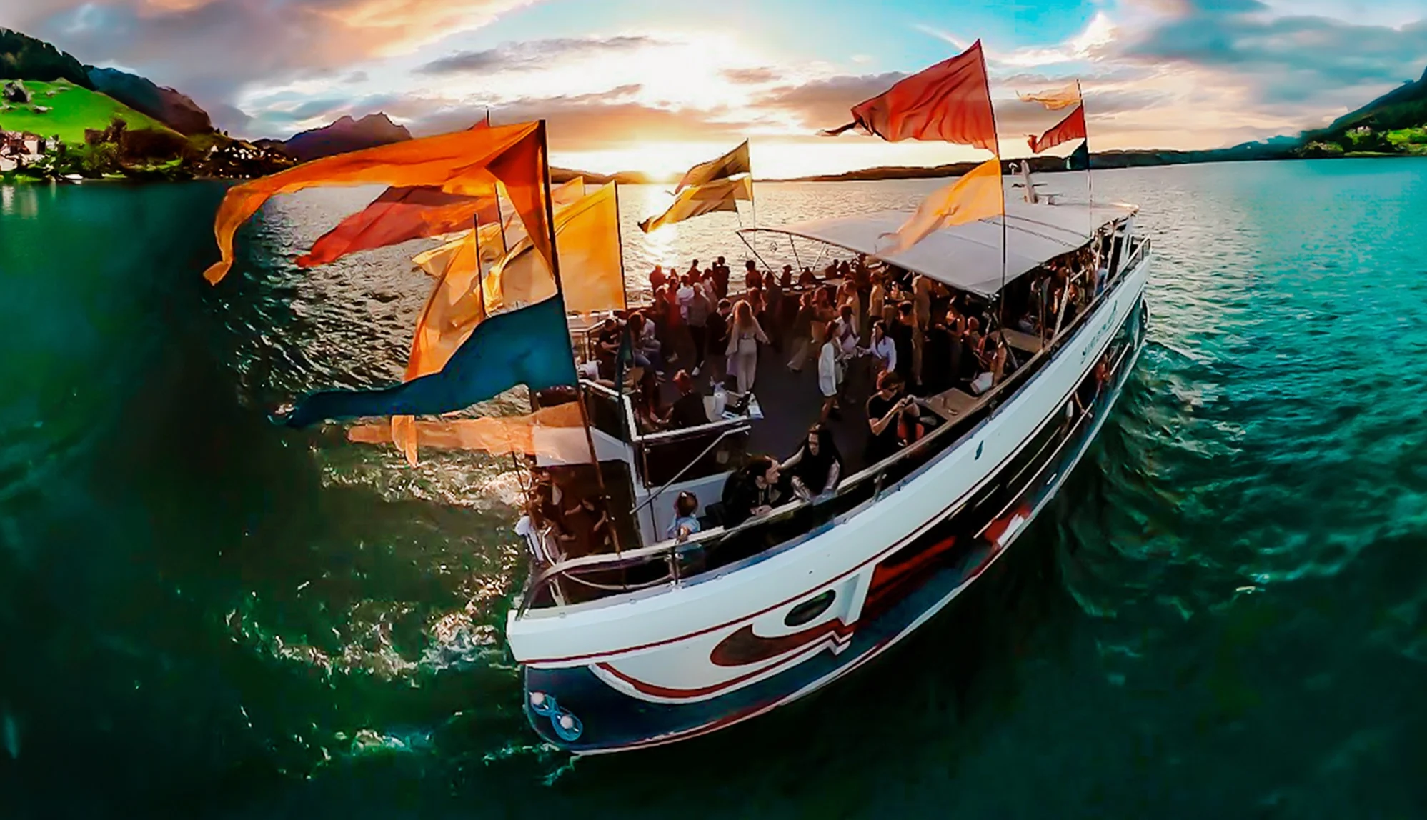 7 Vibes Journey Ark Of Magic ::: Boat Party