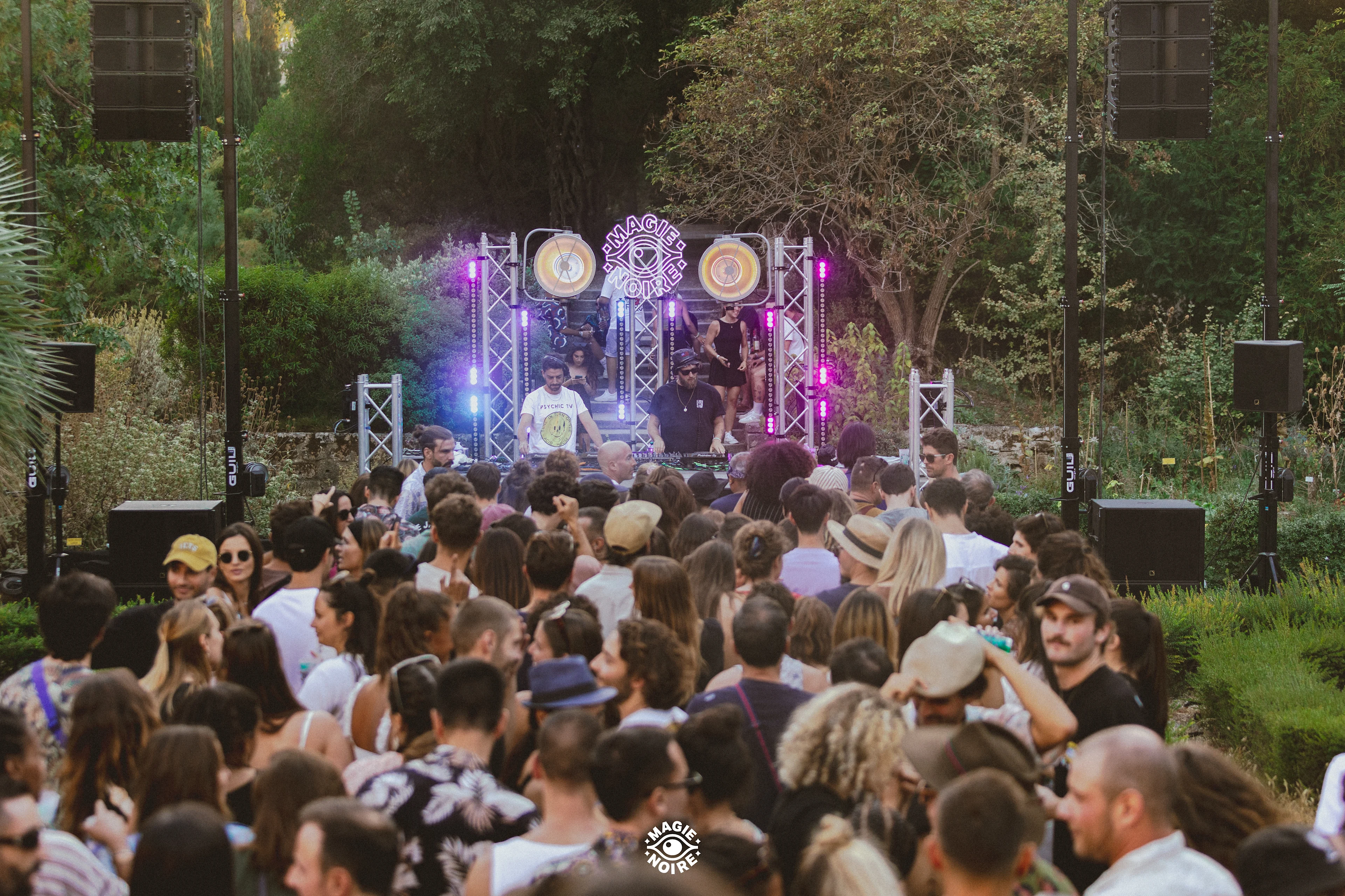 Les Mixs Insolites X Magie Noire @ Jardin Des Plantes