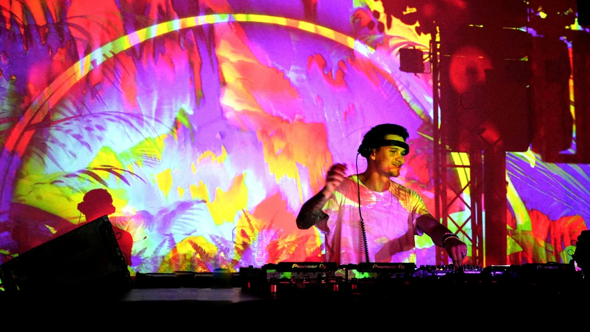 Temple X Musique De Lune: Vladislove, Brandi Perl & Rosmano