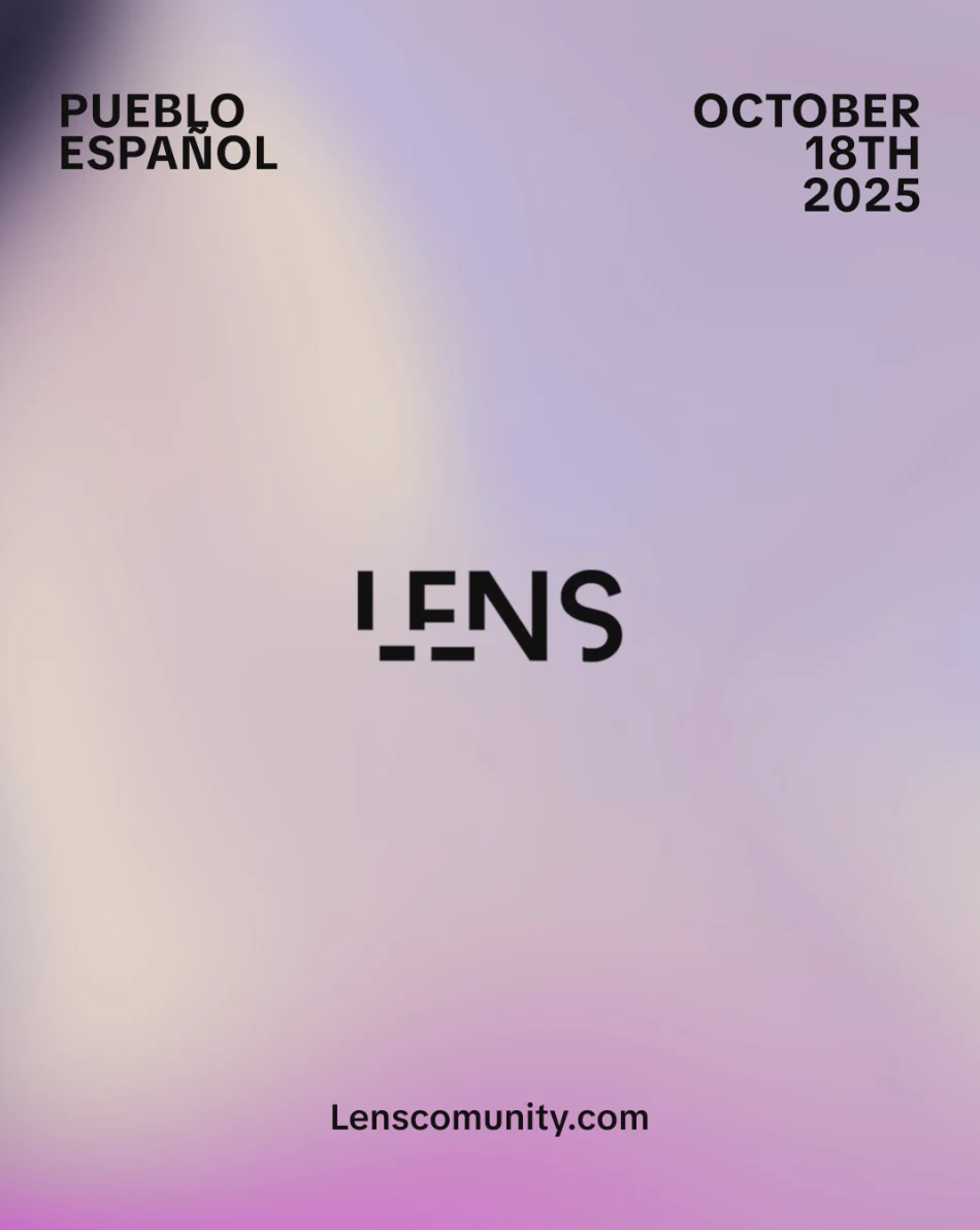 Pueblo Español X Lens