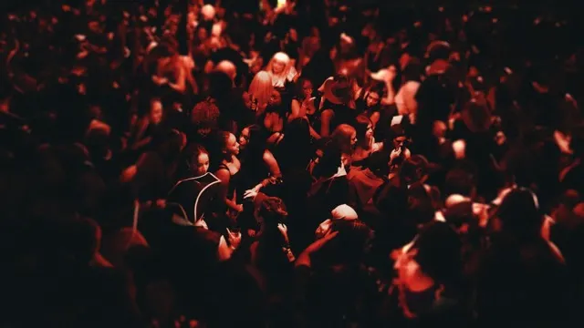 Fzn Paris: Le Flow W/ Haivai B
