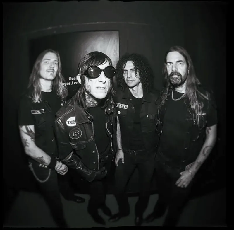 The Lords Of Altamont / Guitar Wolf / Pussy Miel
