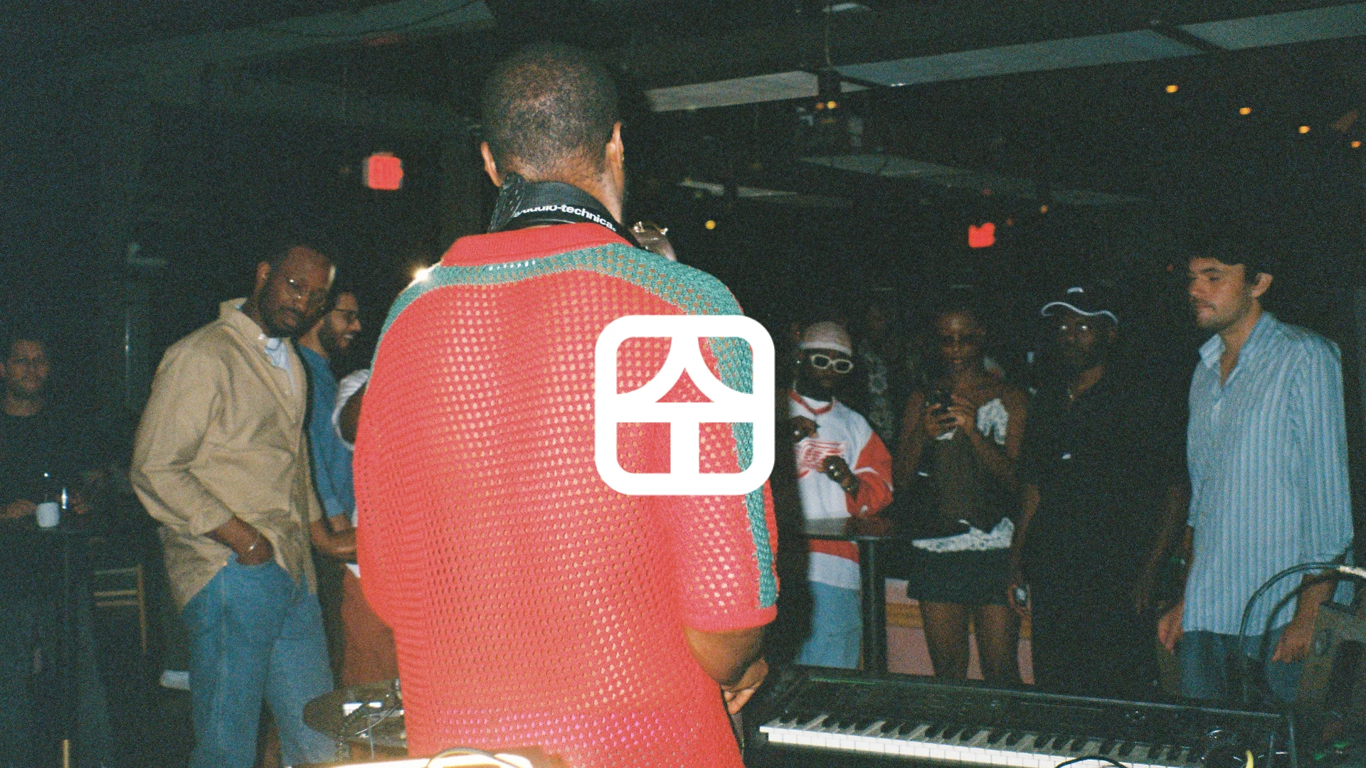 Mood Elevator: Reverence, Jahcoolass, Dommis, Mood Residents