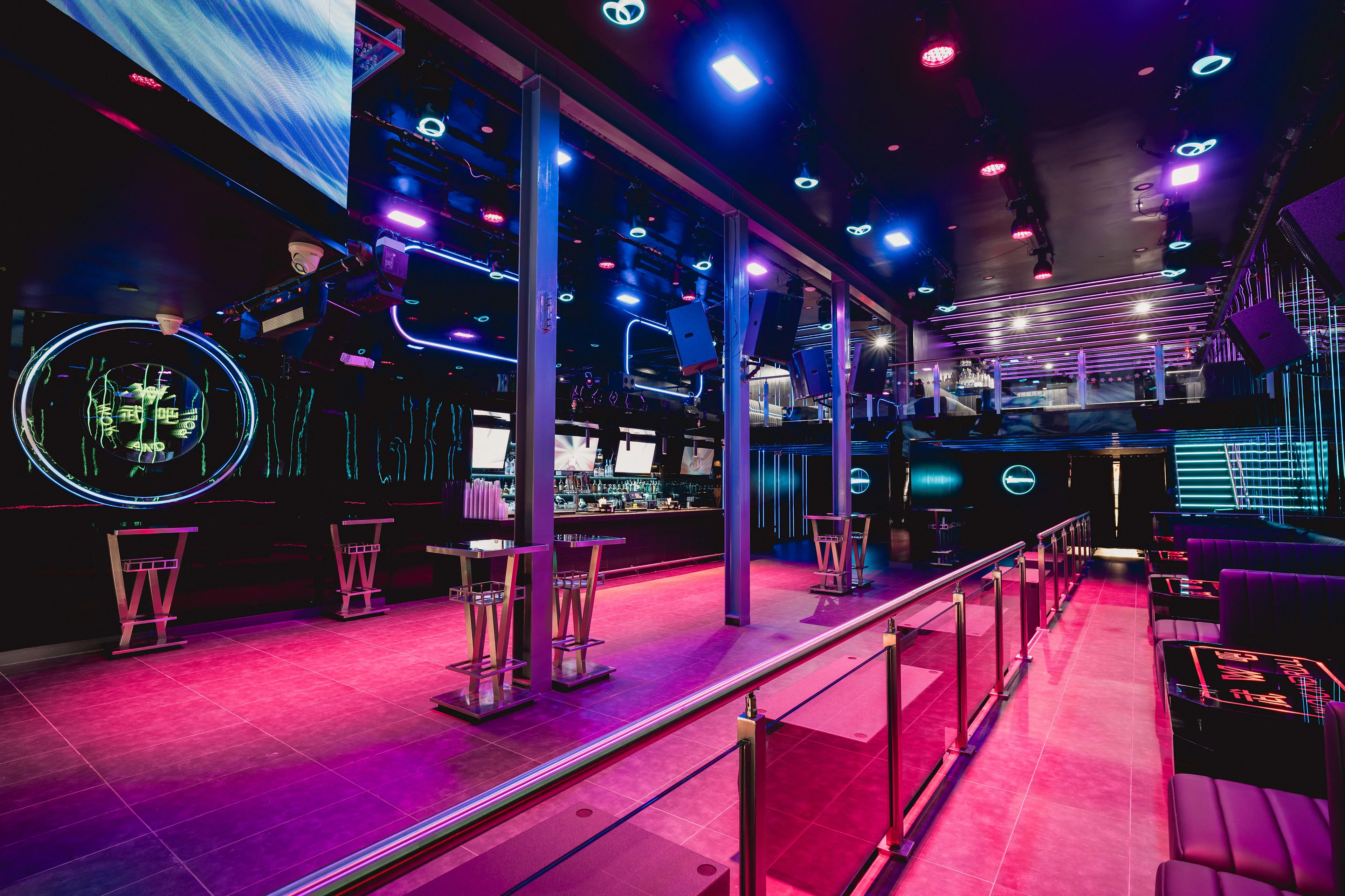 Wok and Roll Nightclub