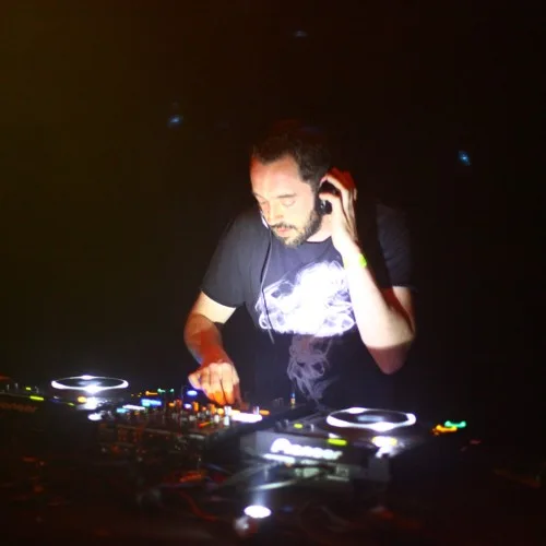 M.N.G