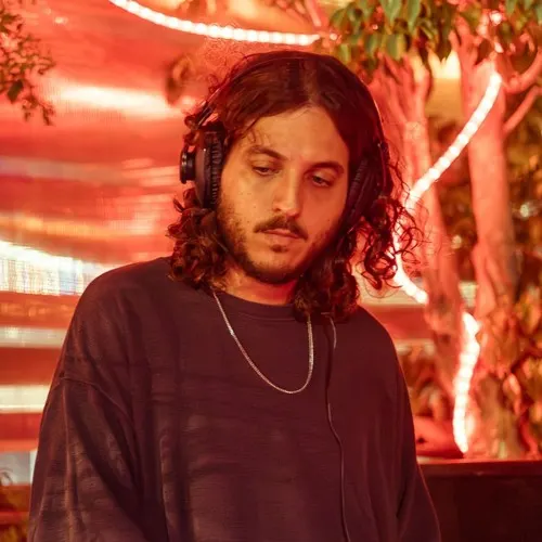DJ Alex Alipe