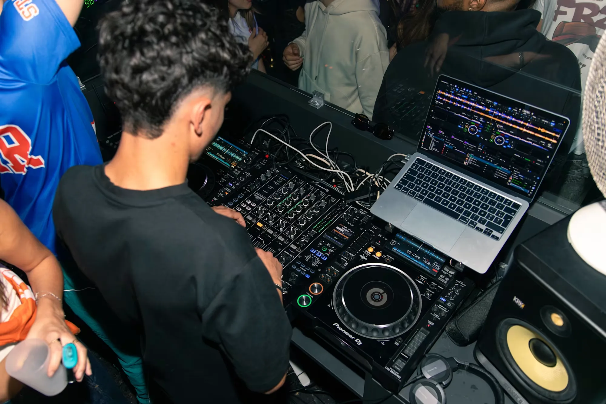 DJ BOY