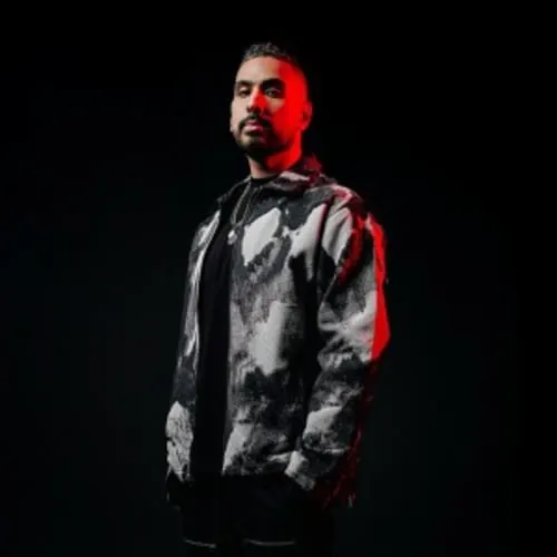 Elias R