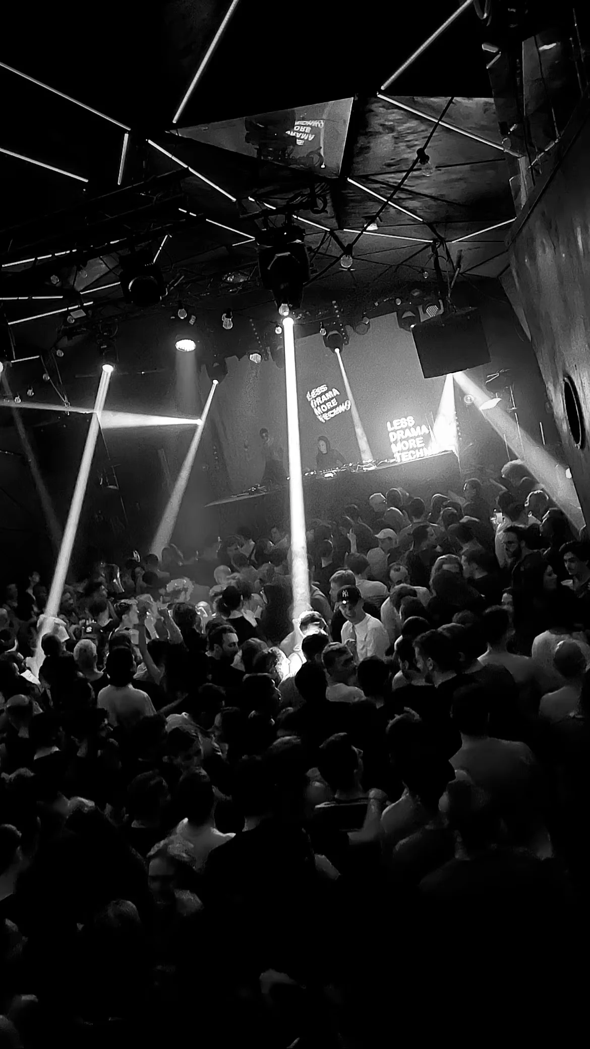 BEN MANSON / LESS DRAMA MORE TECHNO