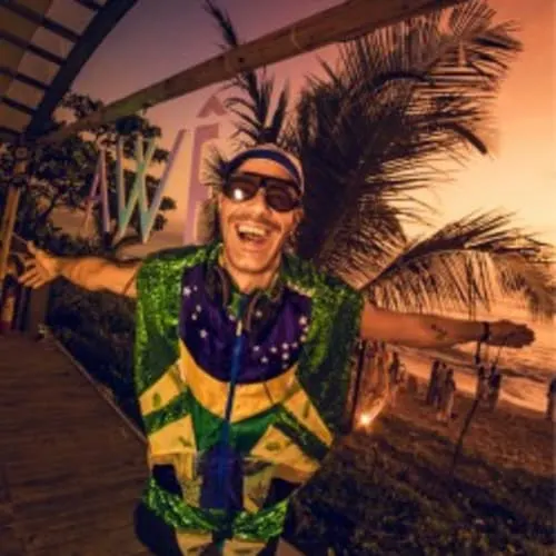 DJ Rodrigo Bento