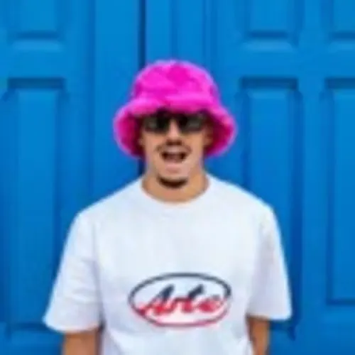 FLUFFY BOY