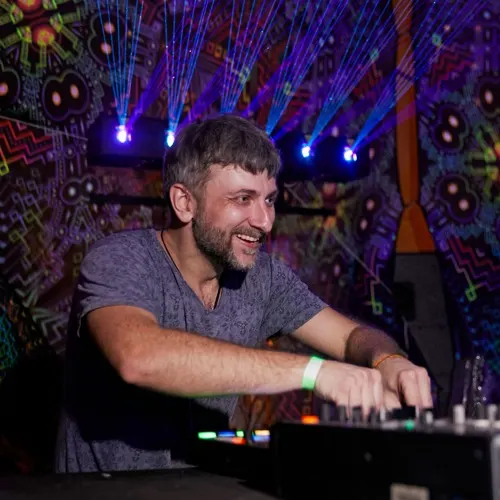Dj BeeKeeper