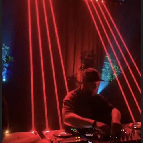 IAN Tucker (Dj/Producer)