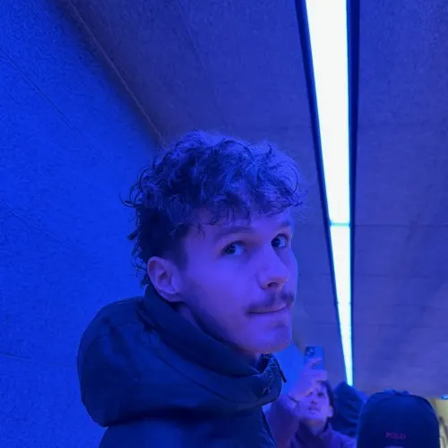 ΞTØ