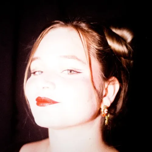 Fey Rose