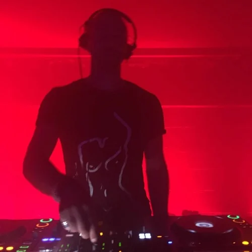 m_a_d_beats