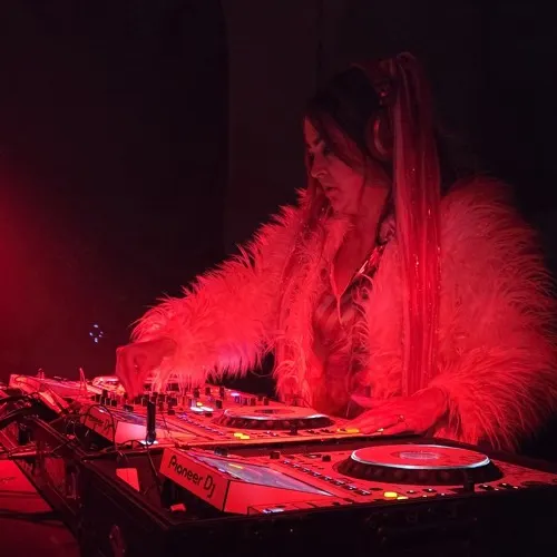 Queen Beats