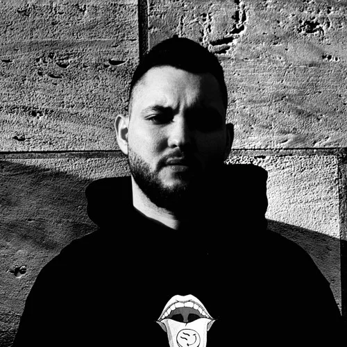 SCURO BLACK