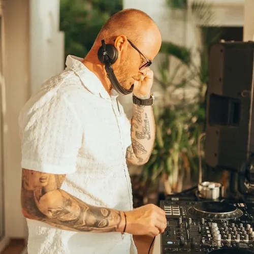 DJ ALEX SXM