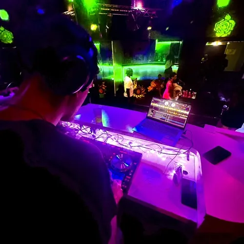 dj HASSOUL