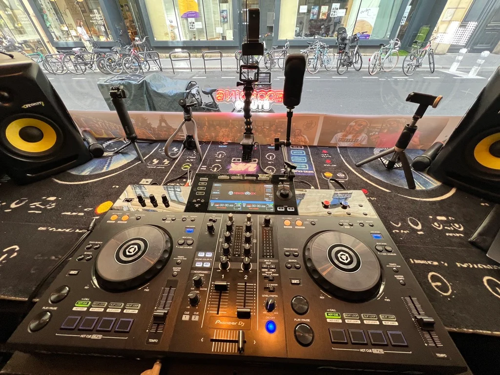 MIX Coffee Sessions — Dj Sets Filmés & Chill