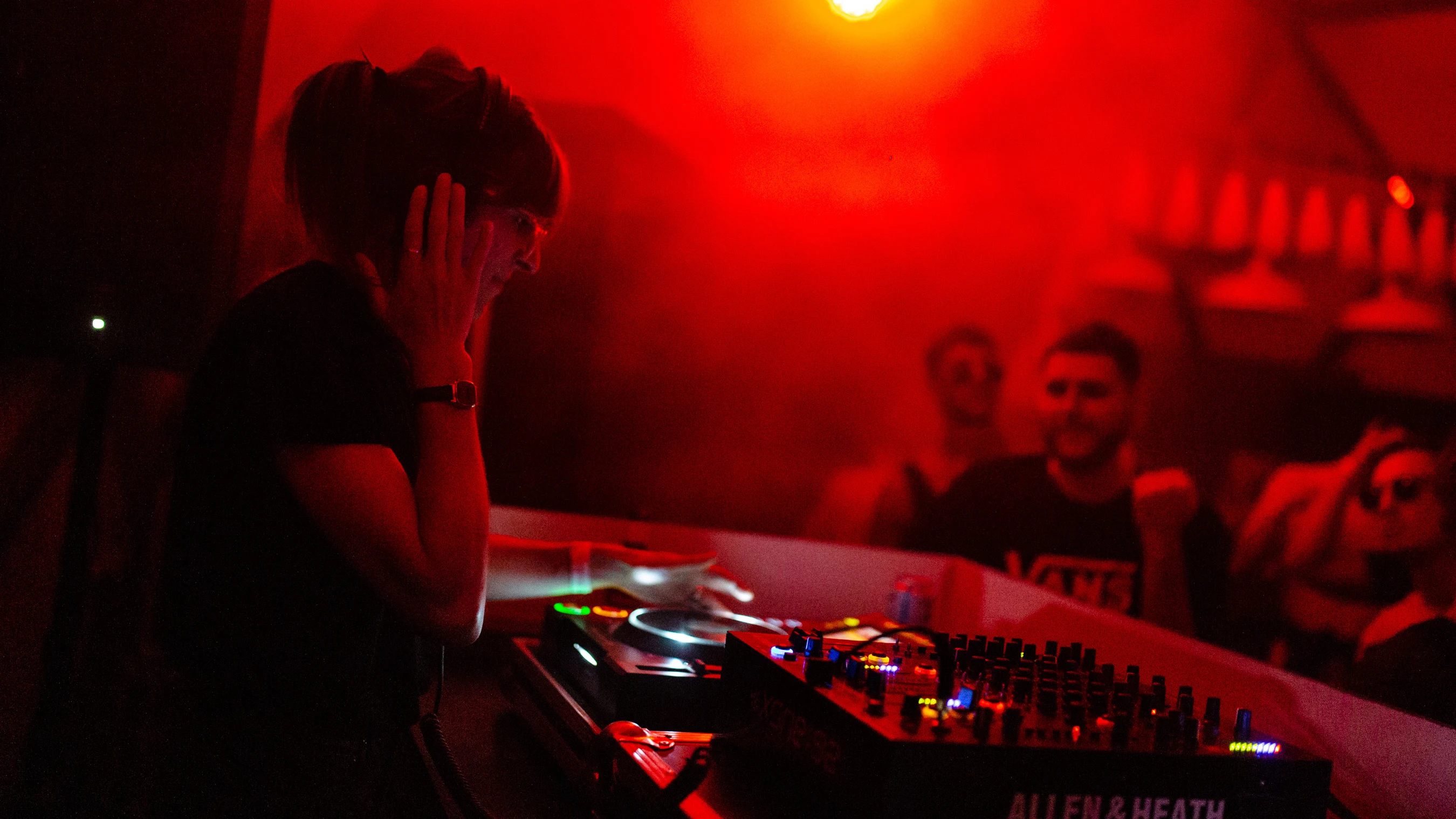 Mini Club X Warum Residency