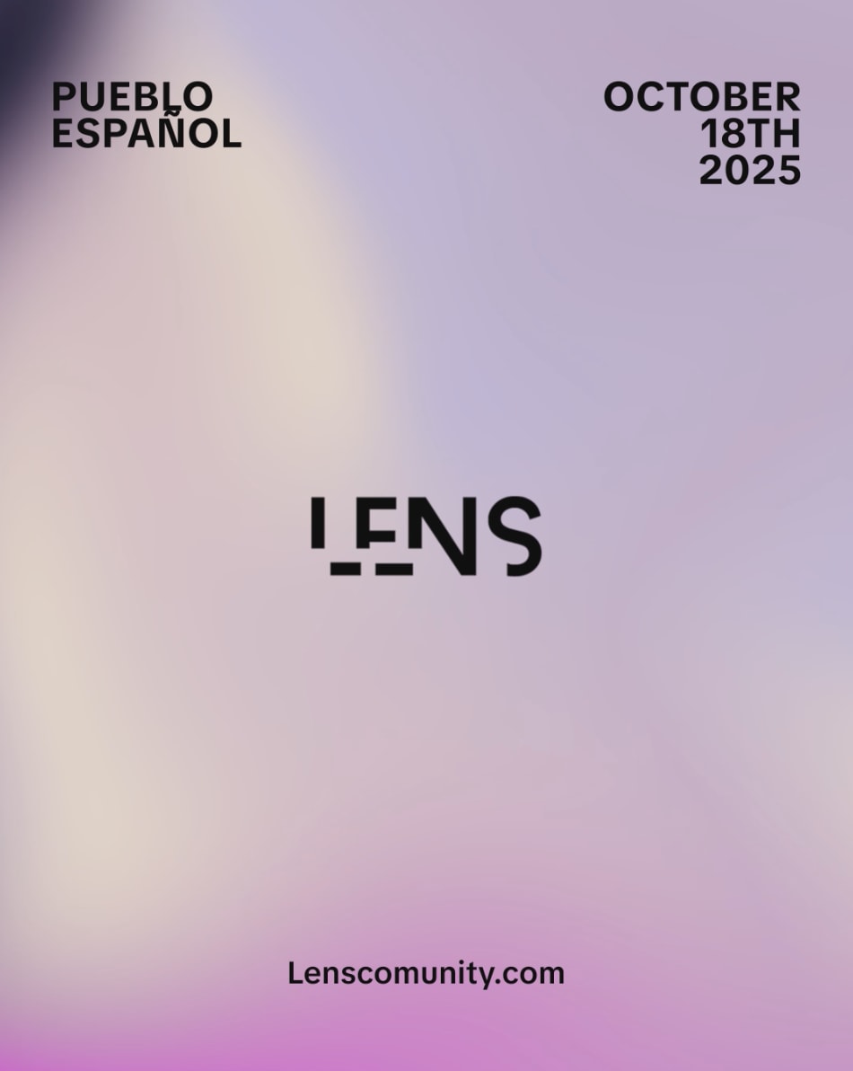 Pueblo Español X Lens