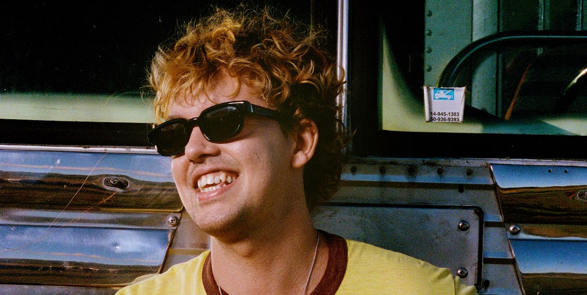 Les Louanges + Guests