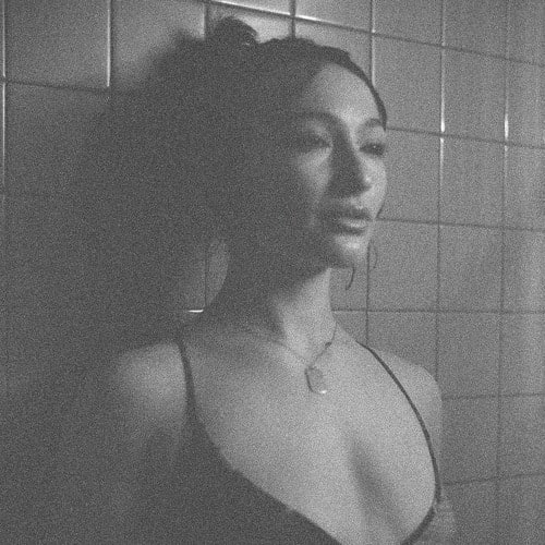 chloe battelle