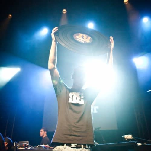 Dj Topic