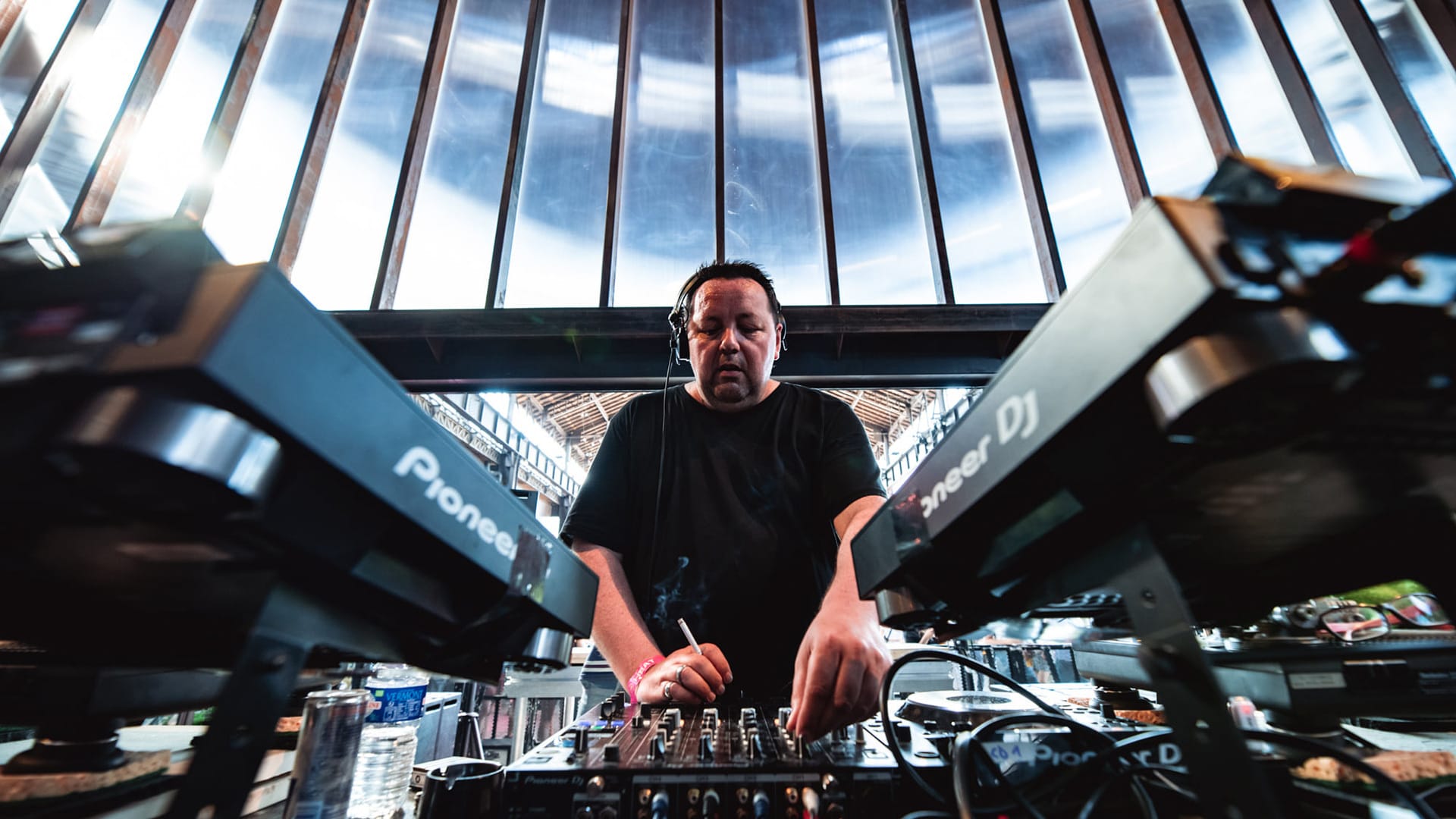 S. Society  — Dj P.Moore : 30 Ans De Carrière !