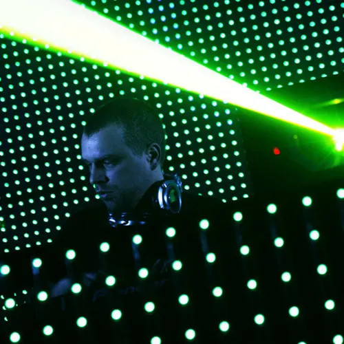 JOHN-E-DJ