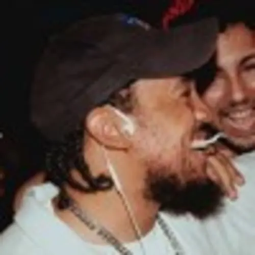 Dee 300