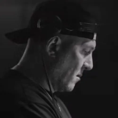 Julian Jeweil