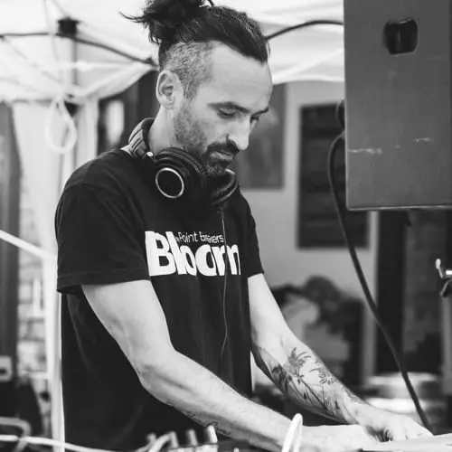 WAREN [Mus'act/ BimBamCrew]