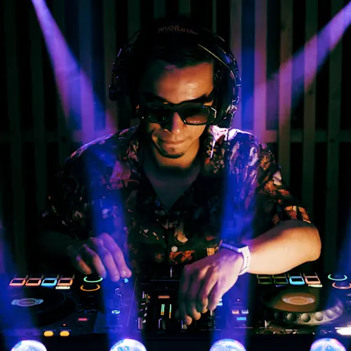 SUB FM