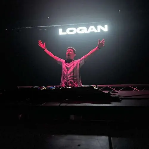 Logan_Raw