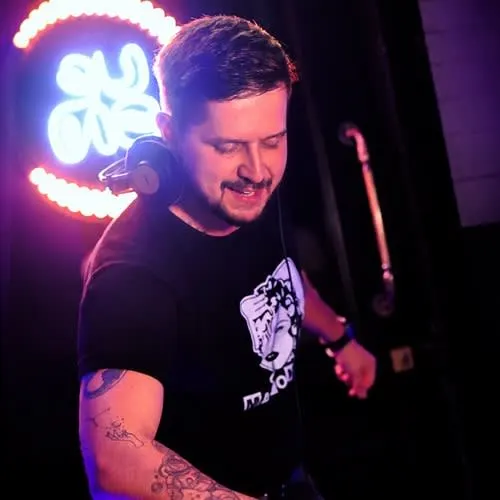 DJ Øly