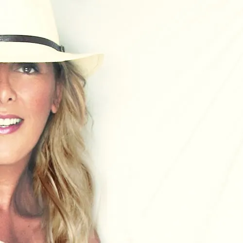 DJ Mlle Lucy Ward