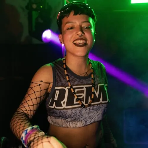 DJ ARÚ